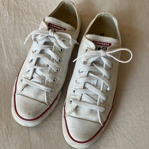 Converse Women's Chuck Taylor Classic Sneakers